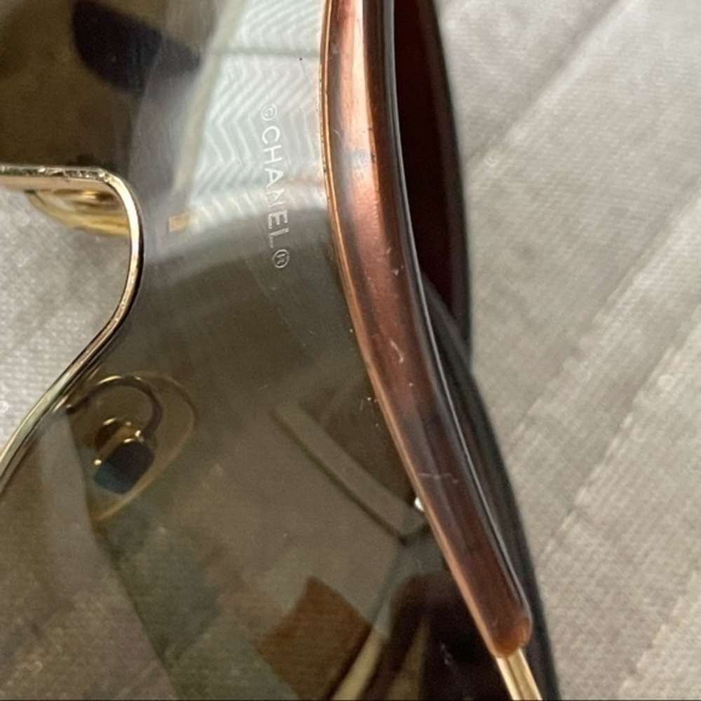 CHANEL Vintage THE 1999 Sunglasses - Picture 10 of 16